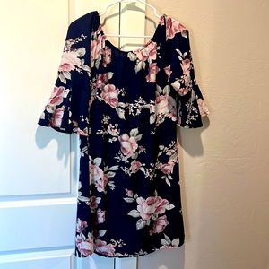 Blue floral 3/4 inch sleeves